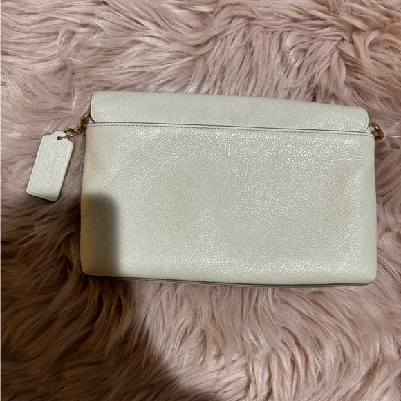 Coach turn lock purse - Picture 4 of 6